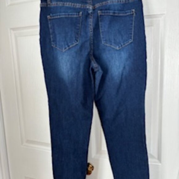 Tahara Jeans - Picture 2 of 5